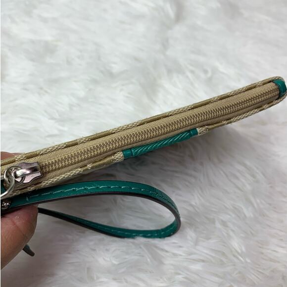COACH Green Khaki Signature Canvas Wristlet - Picture 5 of 8
